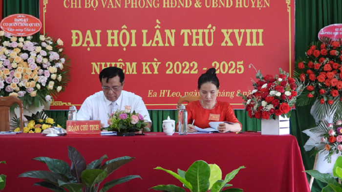 Chi bộ Văn phòng HĐND&UBND huyện tổ chức Đại hội lần thứ XVIII, nhiệm kỳ 2022 -2025